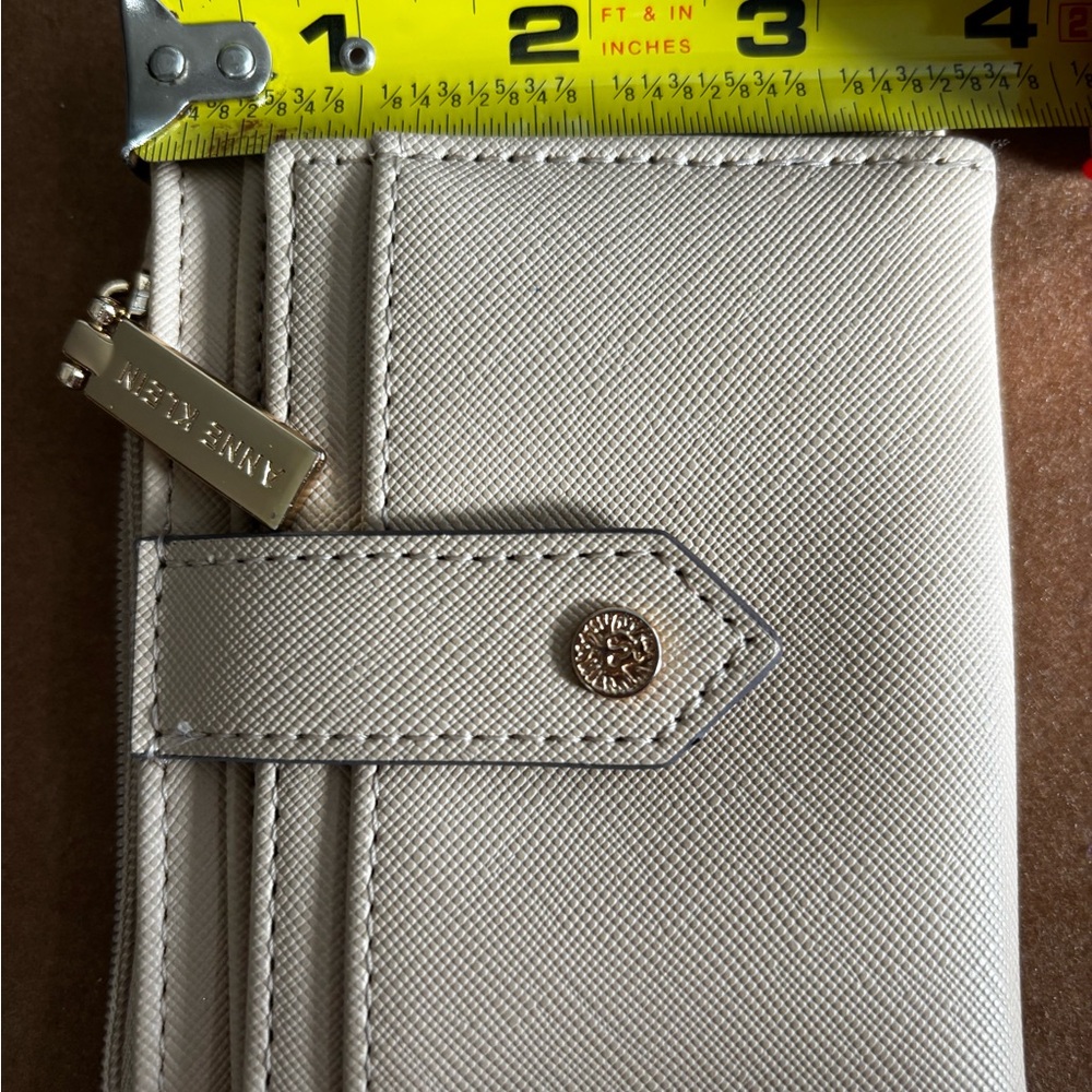 Anne Klein Small Bifold Wallet / Card Holder Beige - Picture 10 of 11